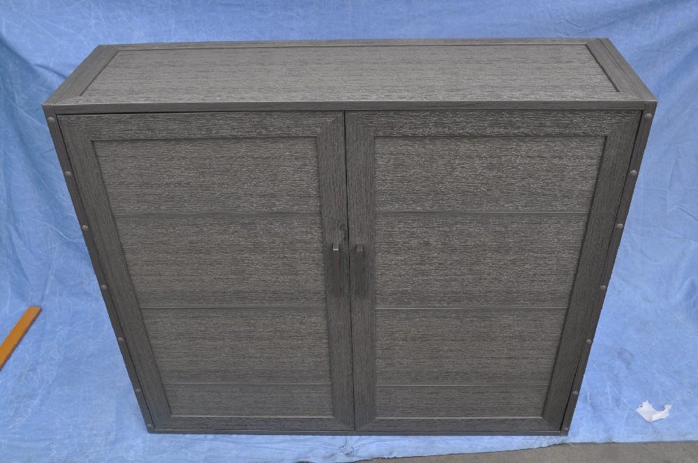 Double door locker (gray)